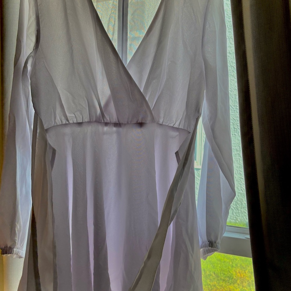 Elegant White Long Sleeve Dress